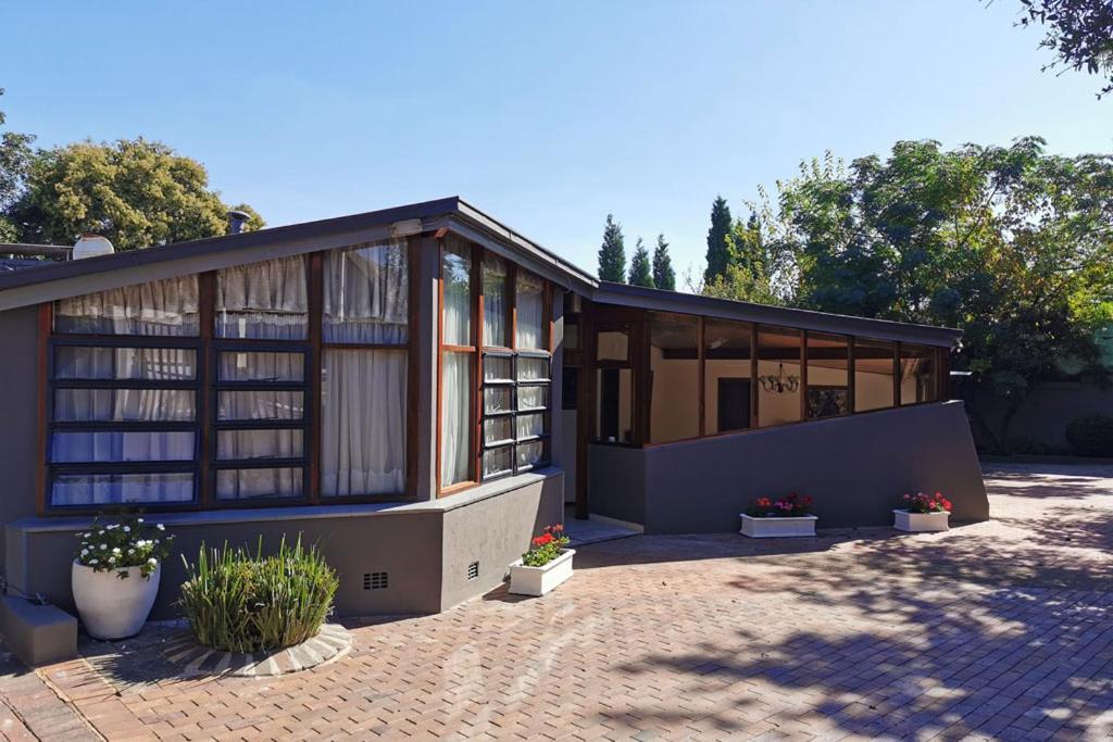 Somona Guest House Johannesburg Eksteriør billede