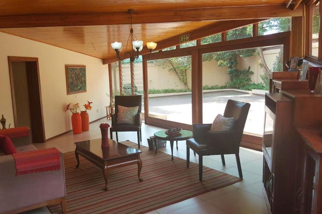 Somona Guest House Johannesburg Eksteriør billede